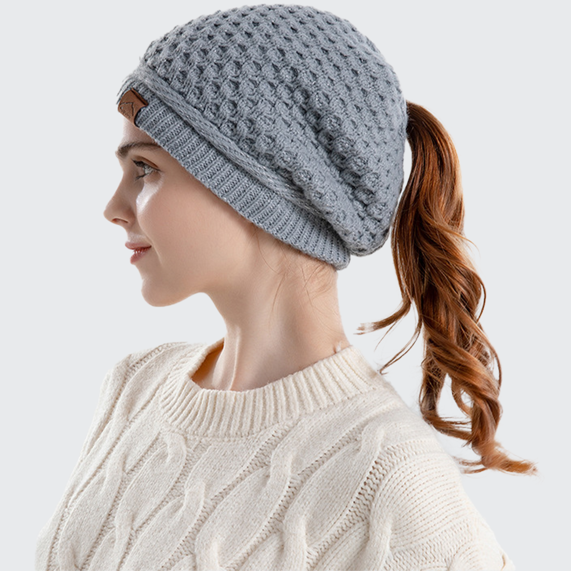 Women's Hairstyle Beanie Hat ポニーテール開口で髪形崩れなし 防寒 耳あて付き おしゃれな冬の暖かさ