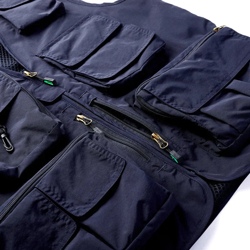 【手ぶらで釣行】Sakamping メッシュフィッシングベスト | 大容量マルチポケット・背面取り外し可能 | 通気性抜群・速乾ナイロン採用 | 渓流・堤防・ルアーフィッシング対応 | サイズ調整可能・多機能設計